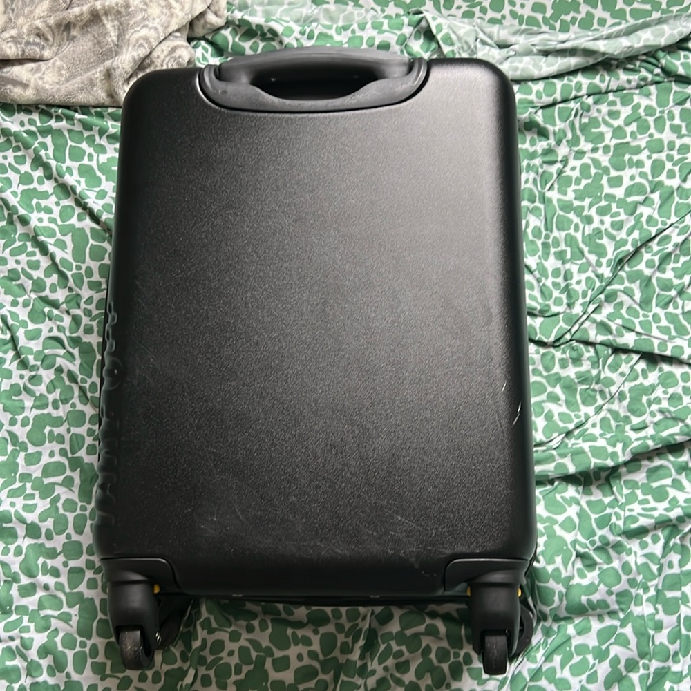 Take off luggage. Personal item sized carry on